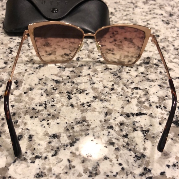 Gold & Brown Diff Cat-Eye Style Sunglasses w/ Case